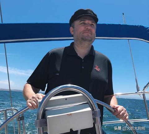 稳居前三 稳居前三