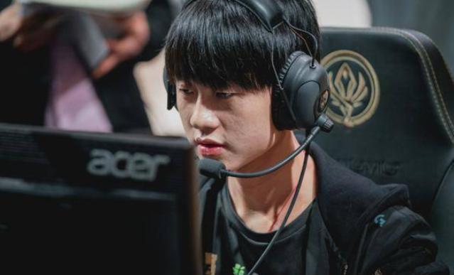 盯着一两天 盯着一两天