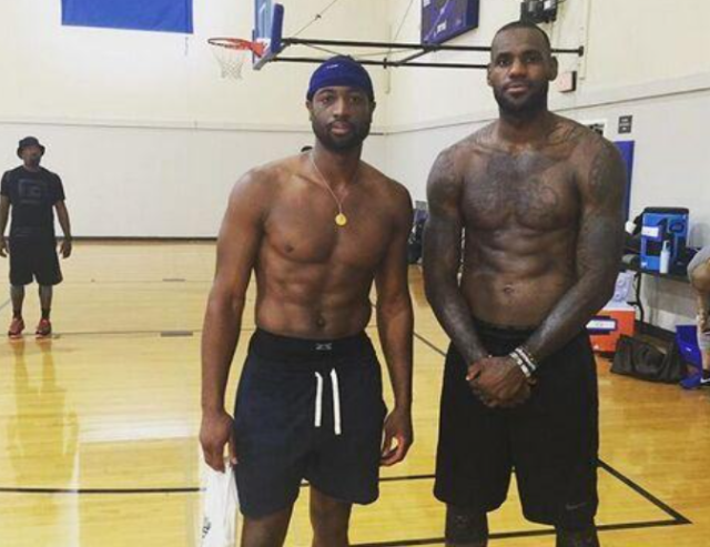 险更稳健 险更稳健